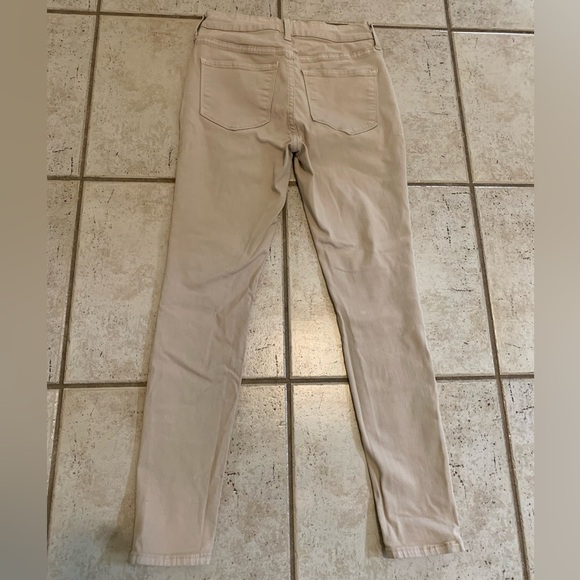 💙 Old Navy Rockstar Super Skinny High-Rise Pants - Petite 2 - Khaki Beige - Picture 5 of 6